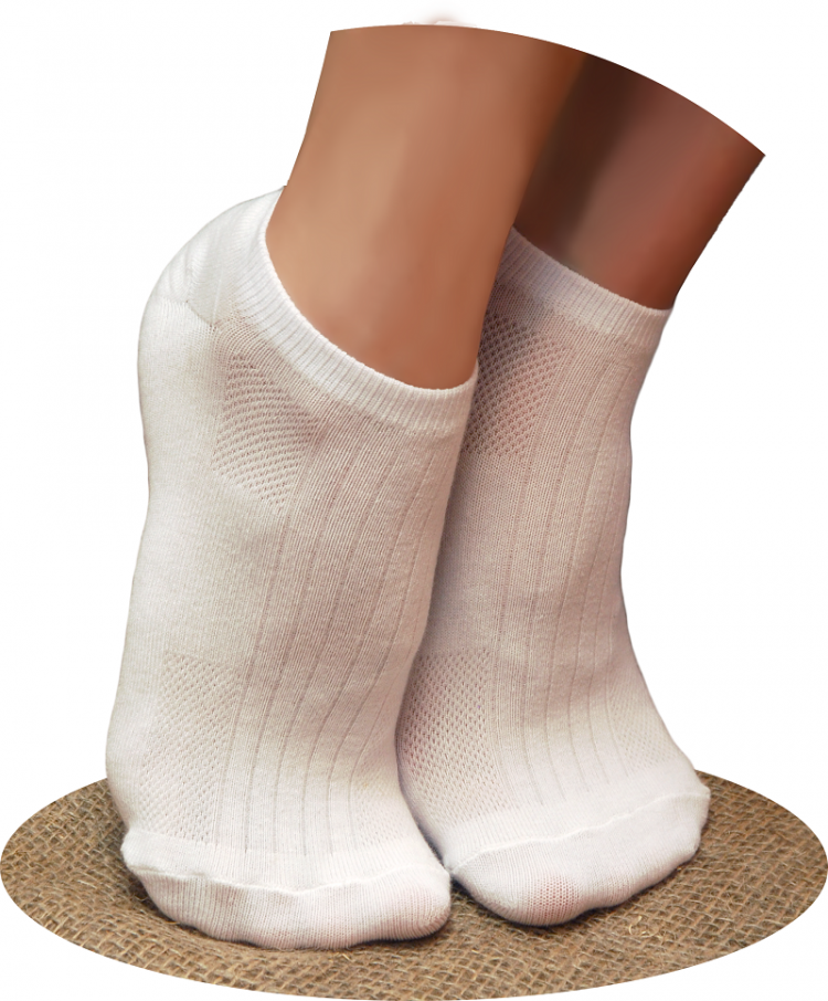 Белые носки. Носки спортивные женские. Носочки белые женские. Носки белые спортивные.